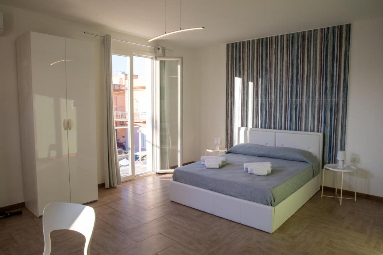 Largo Sicilia B&B อาโวลา ภายนอก รูปภาพ