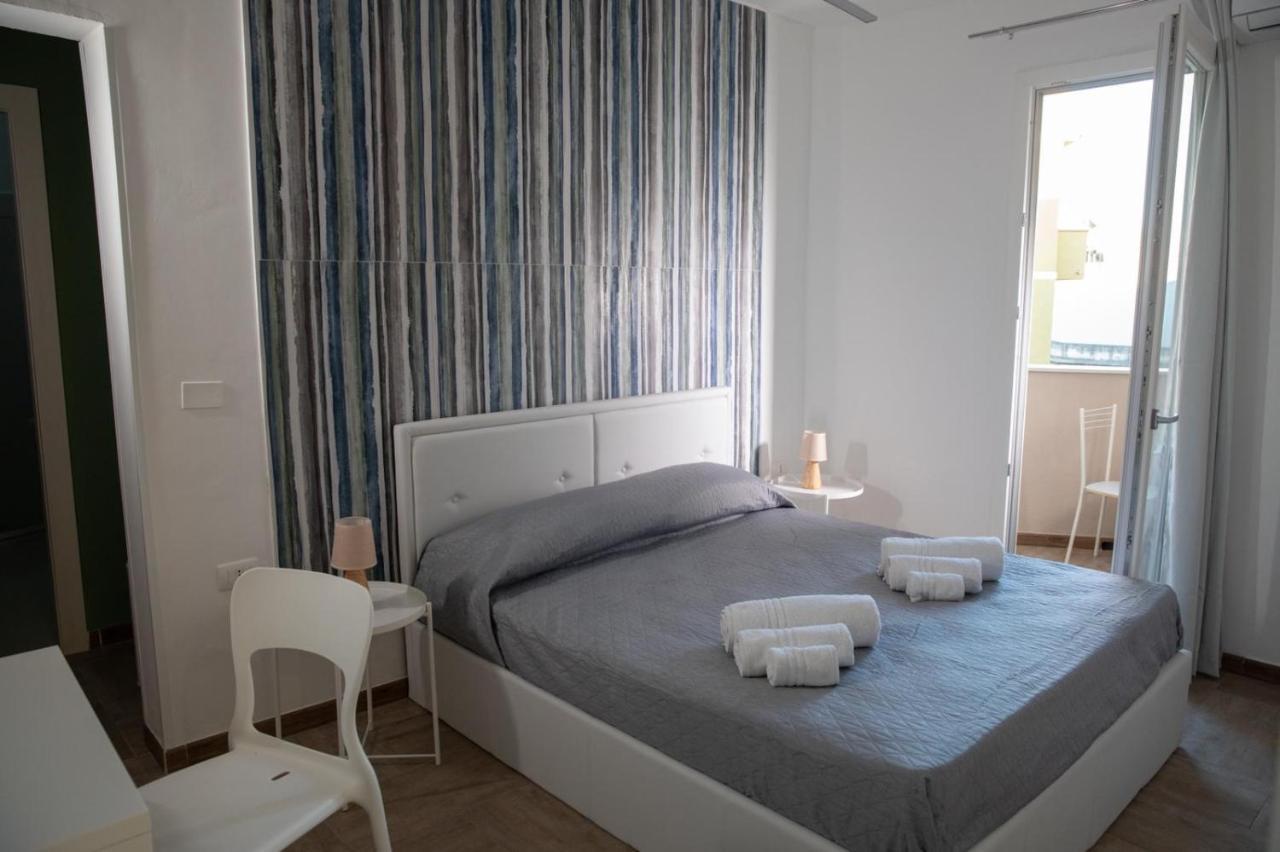 Largo Sicilia B&B อาโวลา ภายนอก รูปภาพ