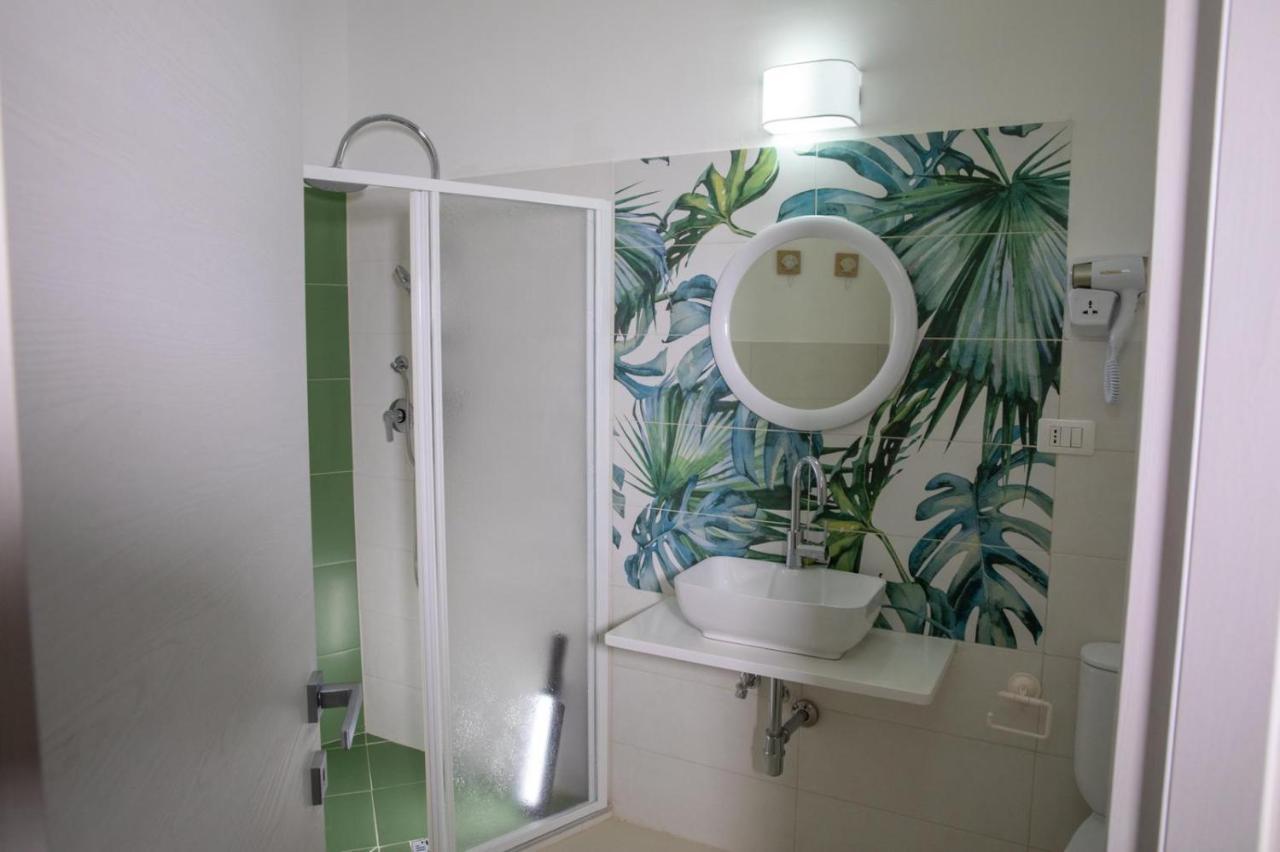 Largo Sicilia B&B อาโวลา ภายนอก รูปภาพ