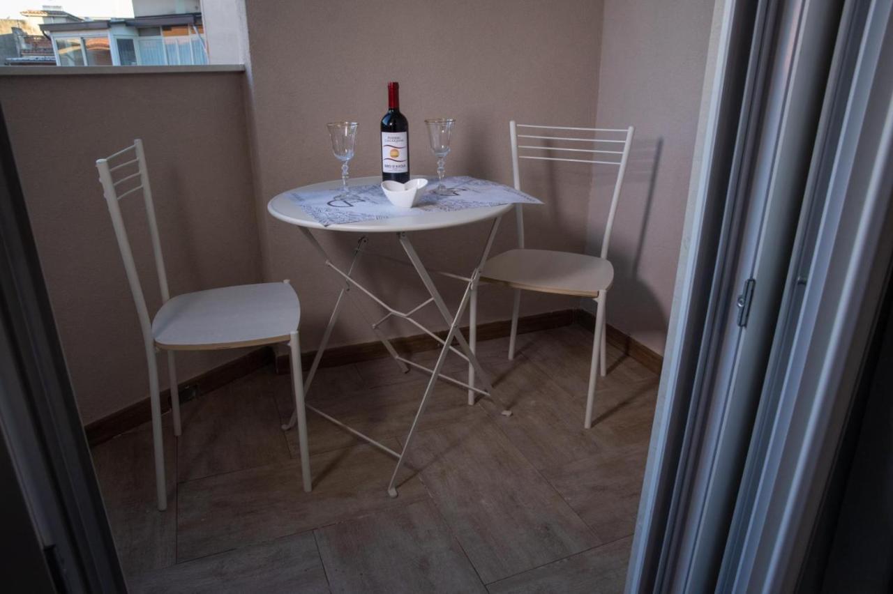 Largo Sicilia B&B อาโวลา ภายนอก รูปภาพ