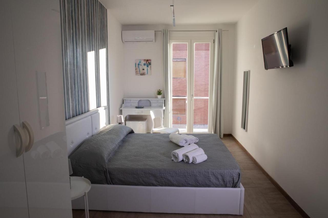Largo Sicilia B&B อาโวลา ภายนอก รูปภาพ