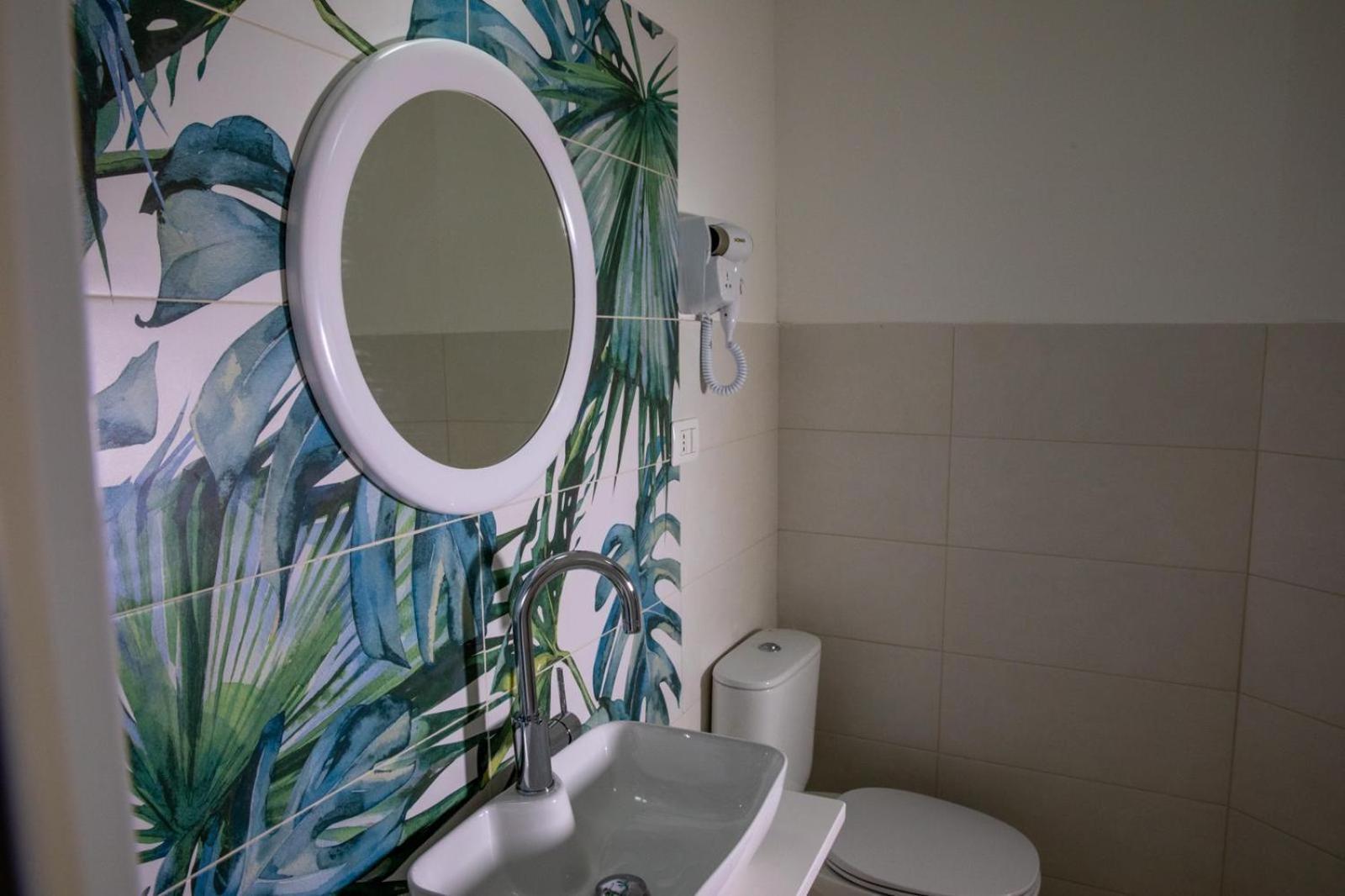 Largo Sicilia B&B อาโวลา ภายนอก รูปภาพ