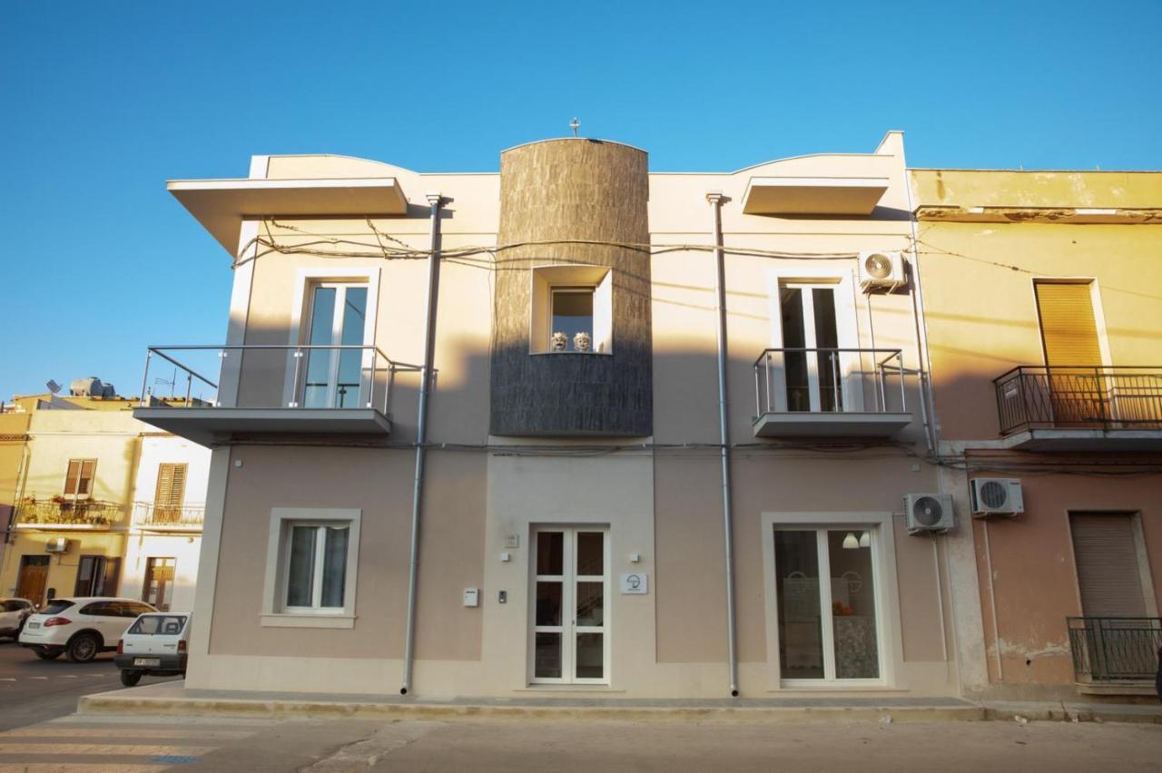 Largo Sicilia B&B อาโวลา ภายนอก รูปภาพ