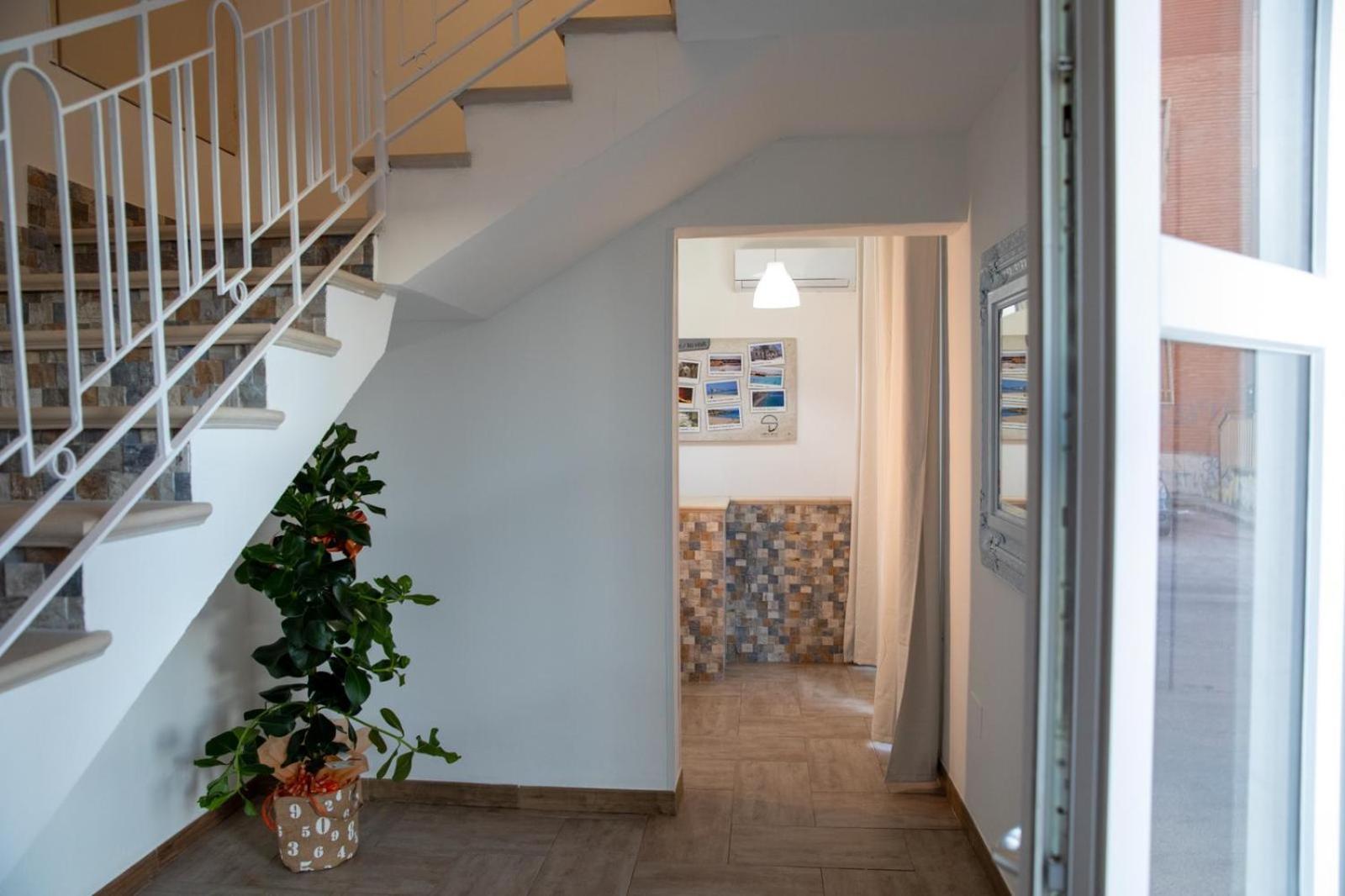 Largo Sicilia B&B อาโวลา ภายนอก รูปภาพ