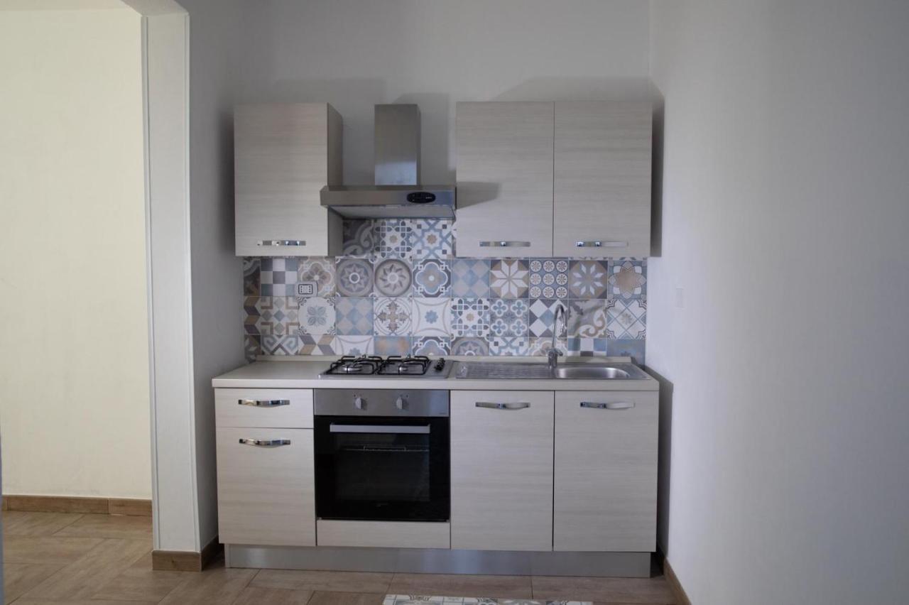 Largo Sicilia B&B อาโวลา ภายนอก รูปภาพ